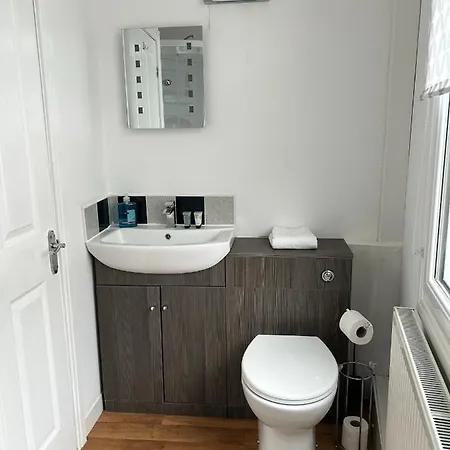 Drake Street Sleeps 4